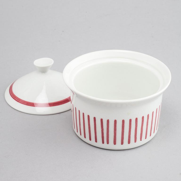 HERTHA BENGTSON, kaffeservis, nio delar, porslin, "Kadett Röd", Rörstrand, formgiven 1954.