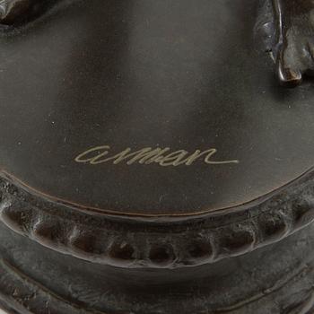 Arman, sculpture "Zeus Macho".