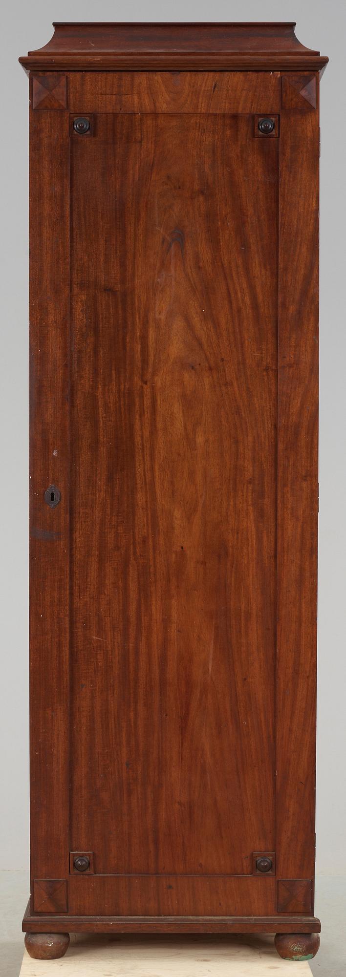 KLÄDSKÅP, empire, 1800-talets första hälft.