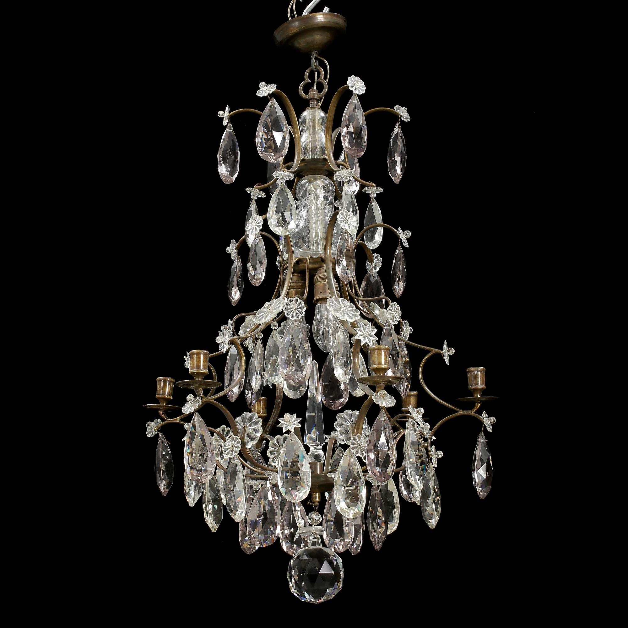 LJUSKRONA, rokokostil, 1900-talets första hälft. Höjd 75 cm.