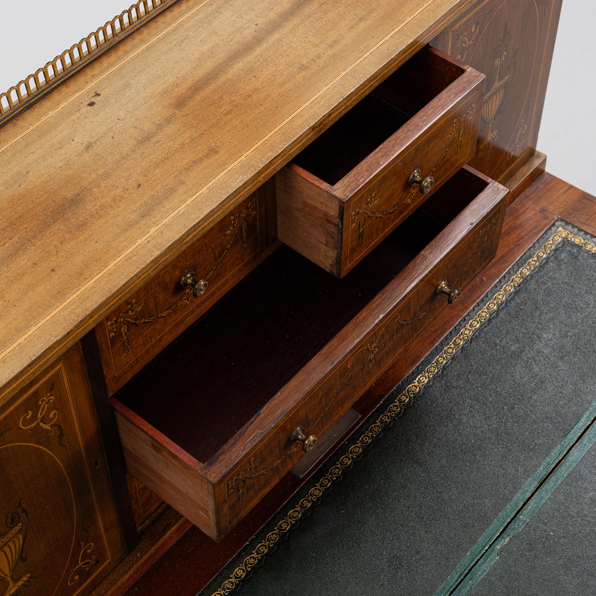 A Louis XVI-Style Ladies' Writing Desk, 'Bonheur du Jour', late 19th Century.