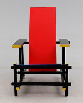 STOL, "Red / Blue chair", efter Gerrit Thomas Rietveld, 1900-talets tredje kvartal.