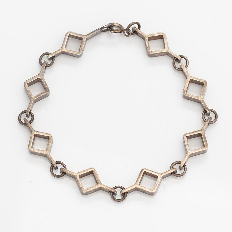 Jorma Laine, A silver bracelet "Ruutu". Kultateollisuus, Turku.