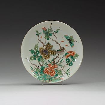 360. A famille verte dish, Qing dynasty, Kangxi (1662-1722).