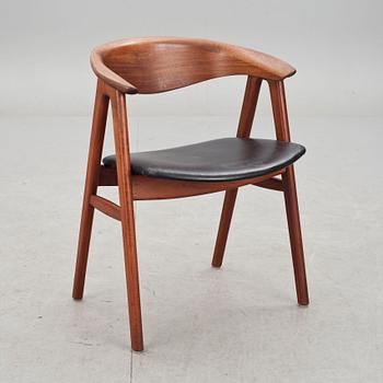 KARMSTOL, formgiven av Erik Kirkegaard. "Höng stole".