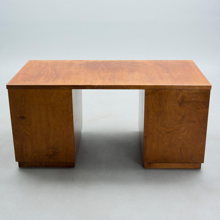 ALVAR AALTO, desk nr 501 and chair nr 2. 1930.