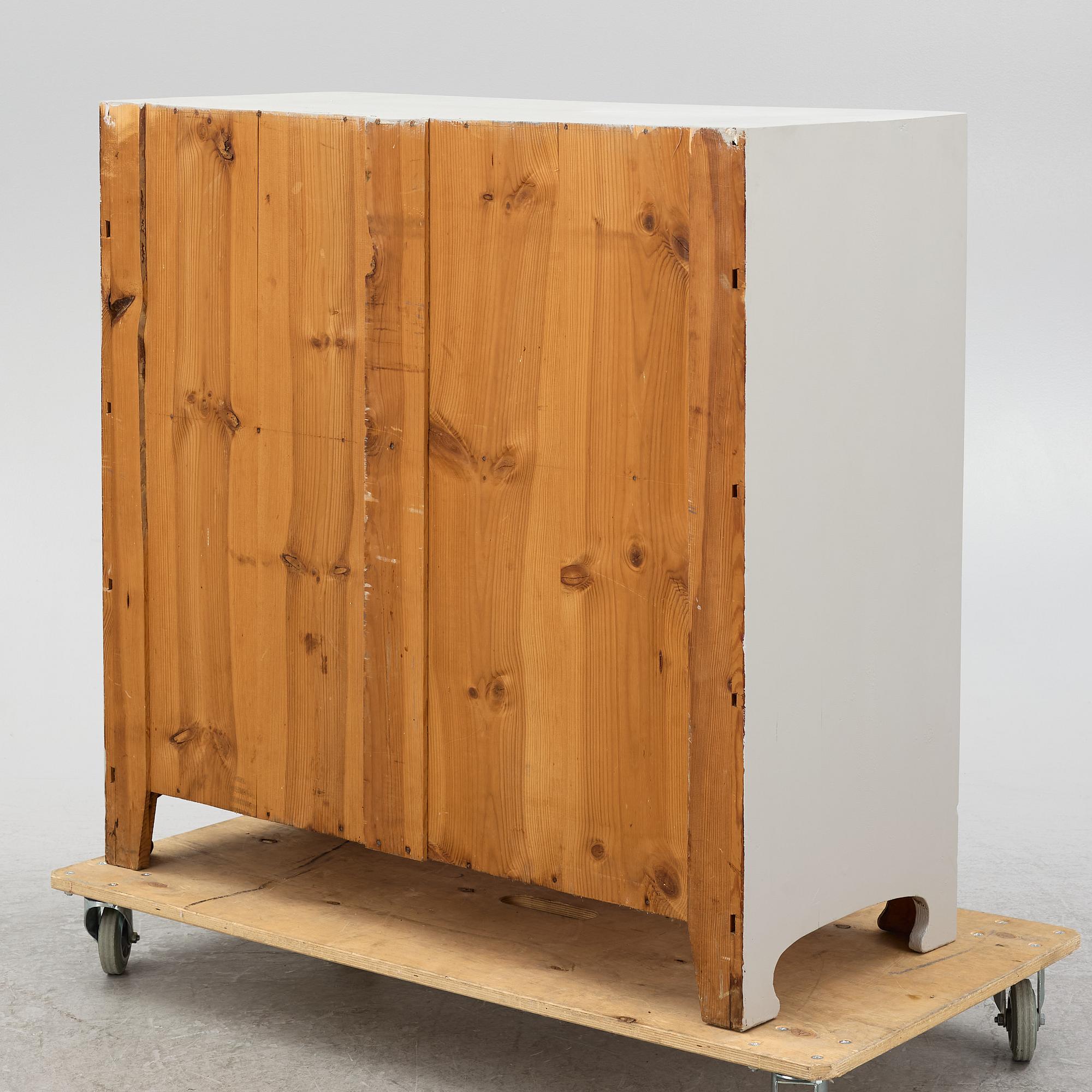 A sideboard, early 20th Century.