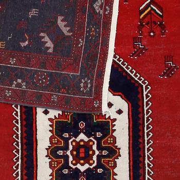 MATTA, orient. Ca 300 x 207 cm.