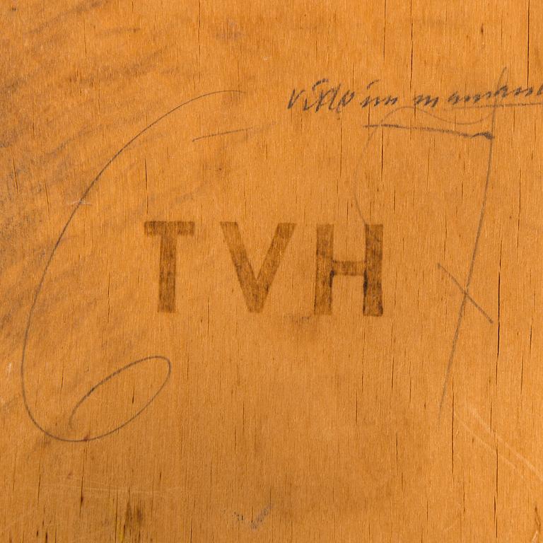 Alvar Aalto, A chair model 63 by O.Y. Huonekalu- ja Rakennustyötehdas A.B. Mid-20th century.