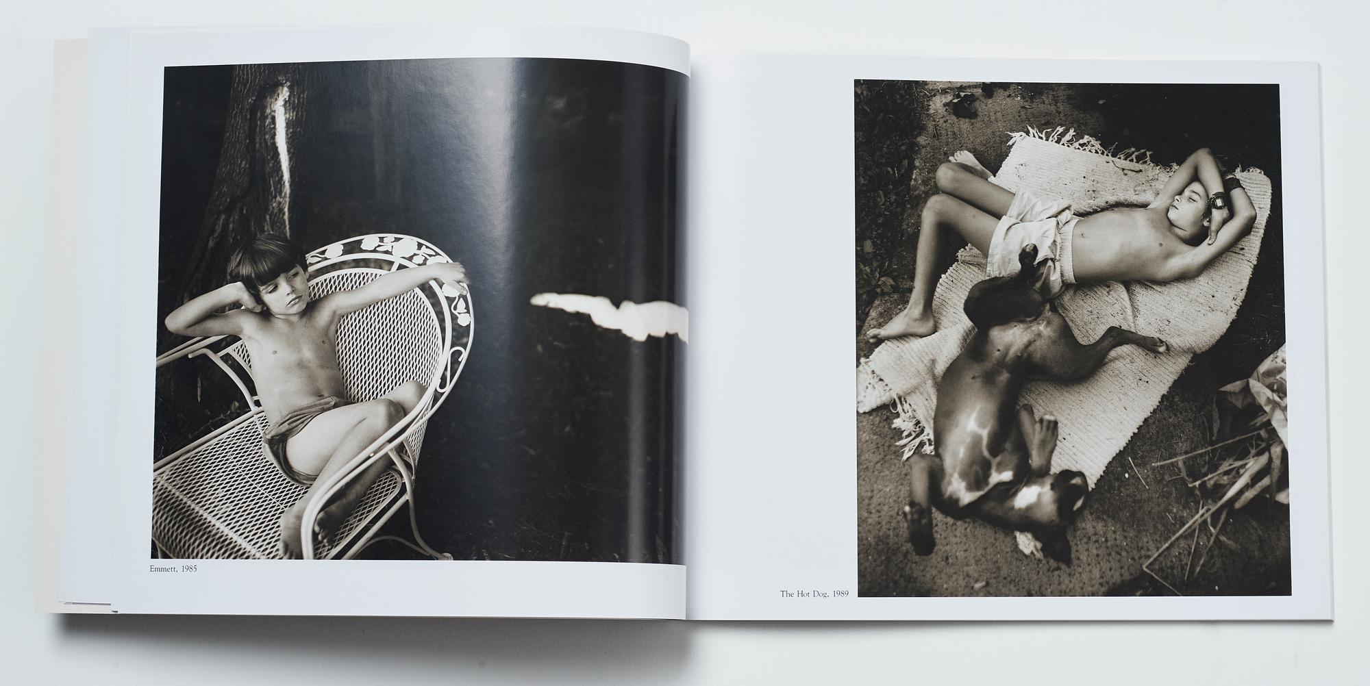 Sally Mann, bok Immediate Family signed.