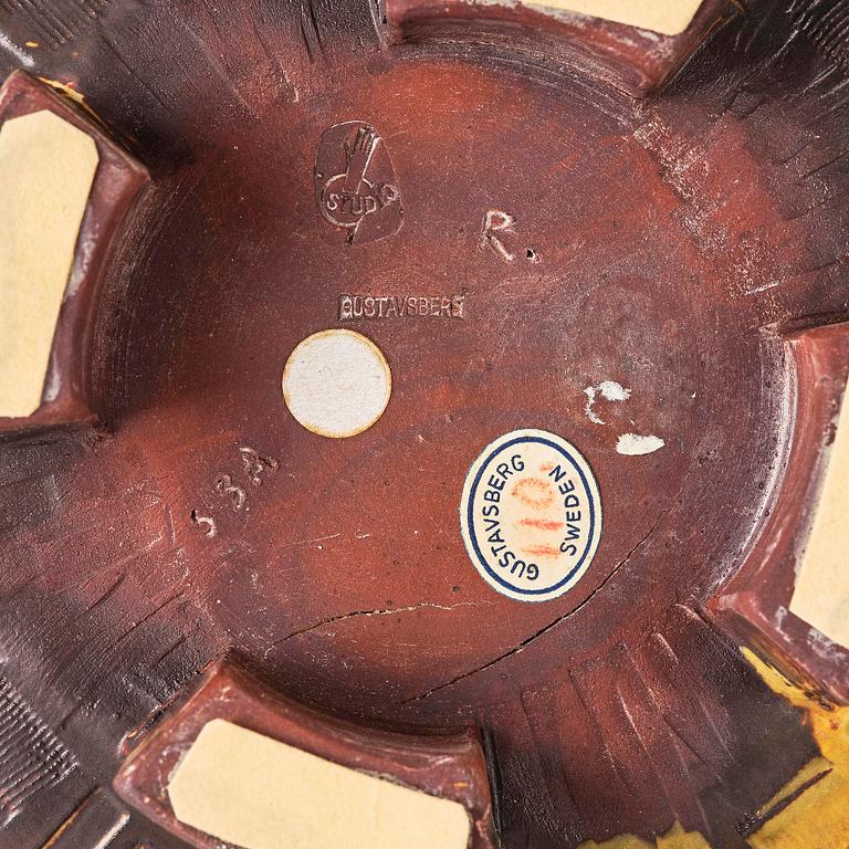 Wilhelm Kåge, a "Farsta" stoneware bowl, Gustavsberg Studio 1948.