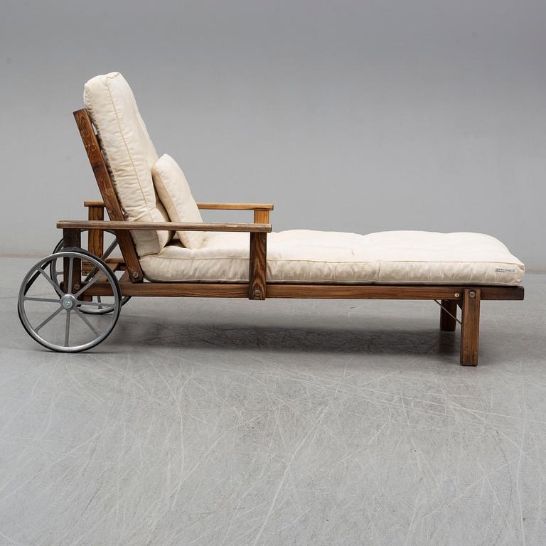 ELSA STACKELBERG, a contemporary sunbed, Fri Form.