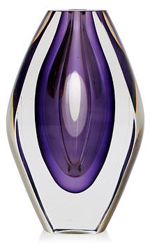 629. A Mona Morales Schildt glass vase, 'Ventana', Kosta 1960's.