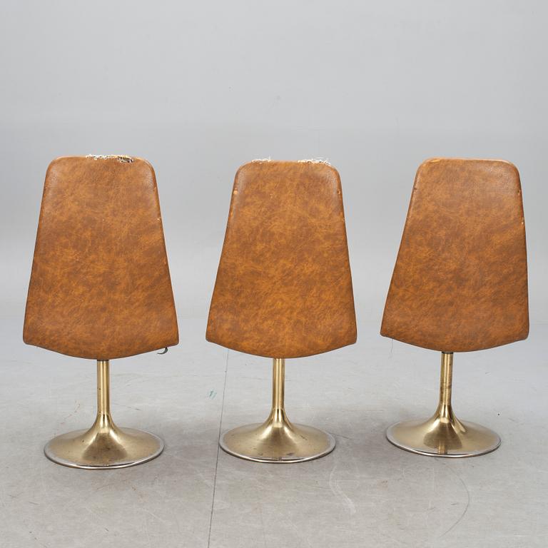 MATBORD, "Venus", Johansson Design, Markaryd, 1970-tal. Tre stolar medföljer.