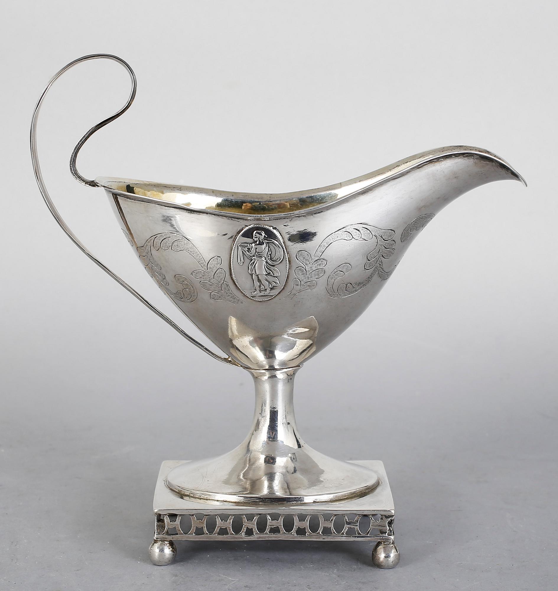 GRÄDDKANNA, silver, Lars Borin, Stockholm, otydligt stämplad 1797? Vikt 245 gram.