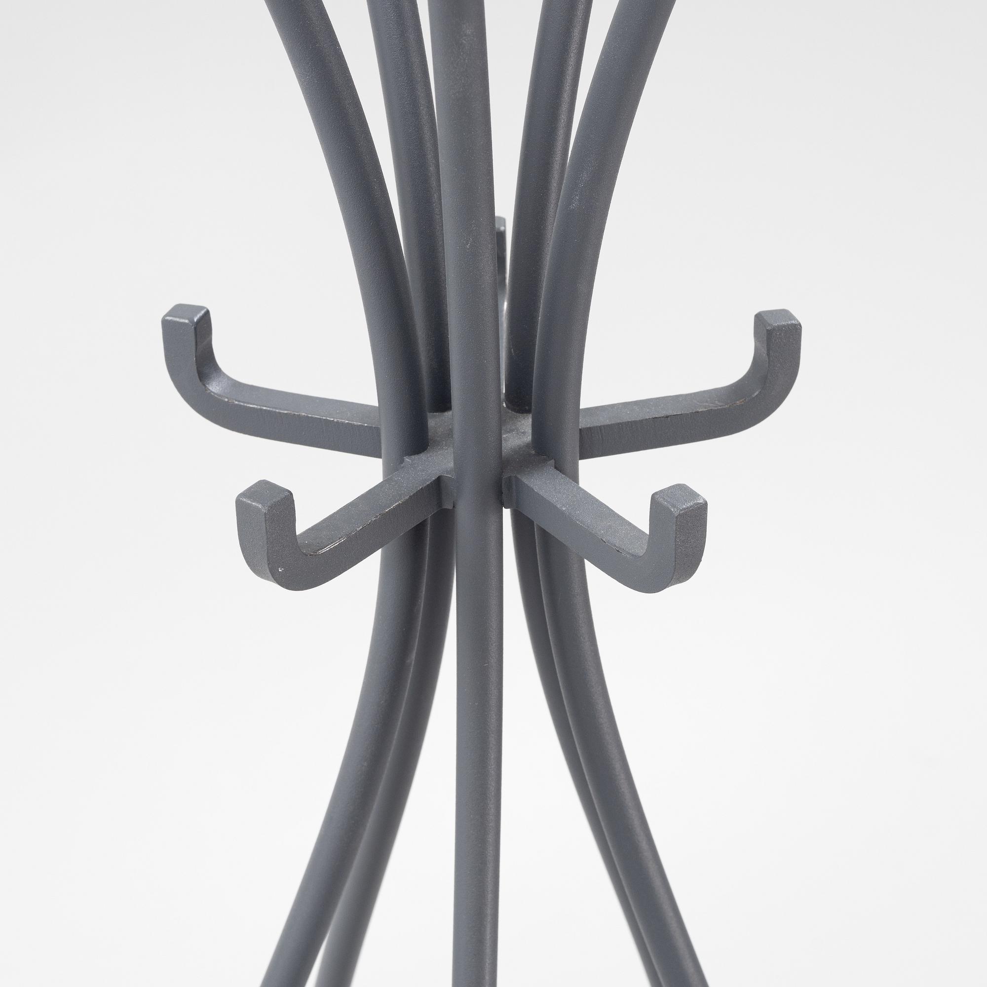 Jonas Bohlin, a 'Spira' coat hanger.