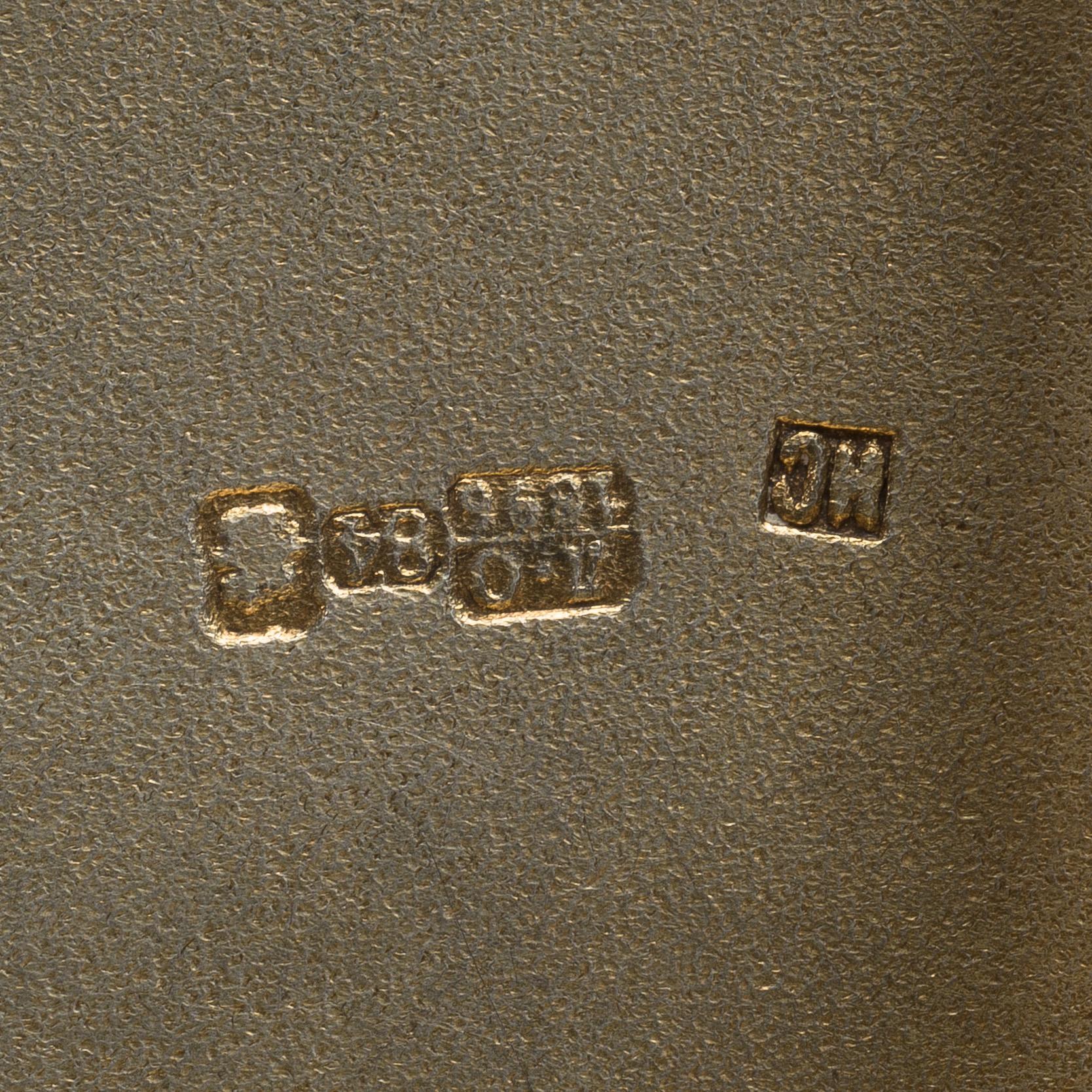 CIGARETTETUI, silver och emalj, Moskva 1896, Nik Stulev.