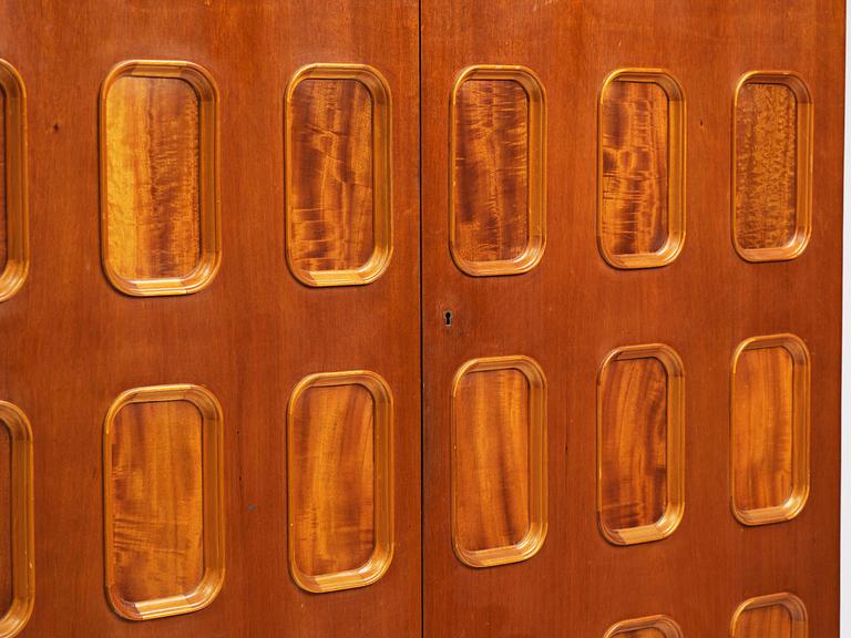 Carl Cederholm, a Swedish Modern cabinet, Stil & Form, Stockholm, 1940s-50s.
