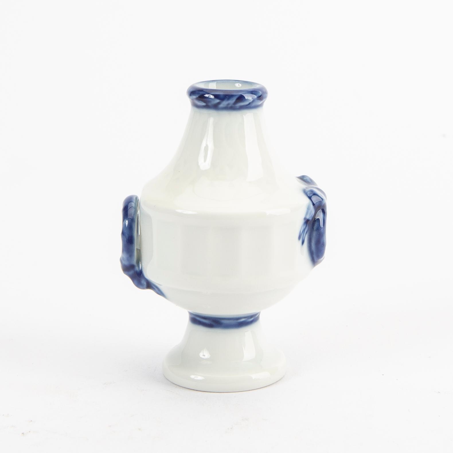 A 107 pcs "Blå vifte" dinner service Royal Copenhagen.