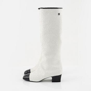 Chanel, a pair of sequin high boots, size 37.