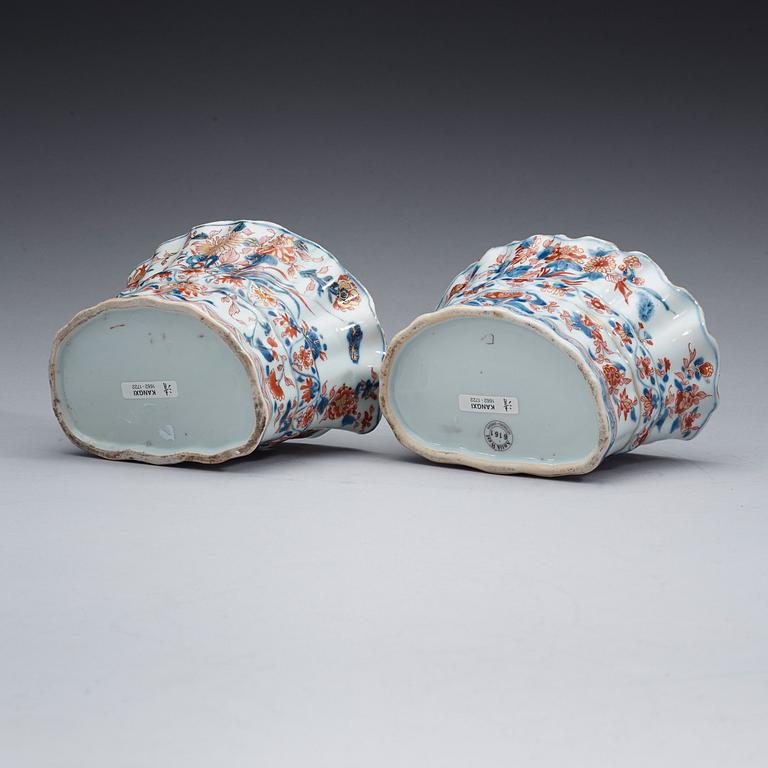 Two imari wall-vases, Qing dynasty, Kangxi (1662-1722).