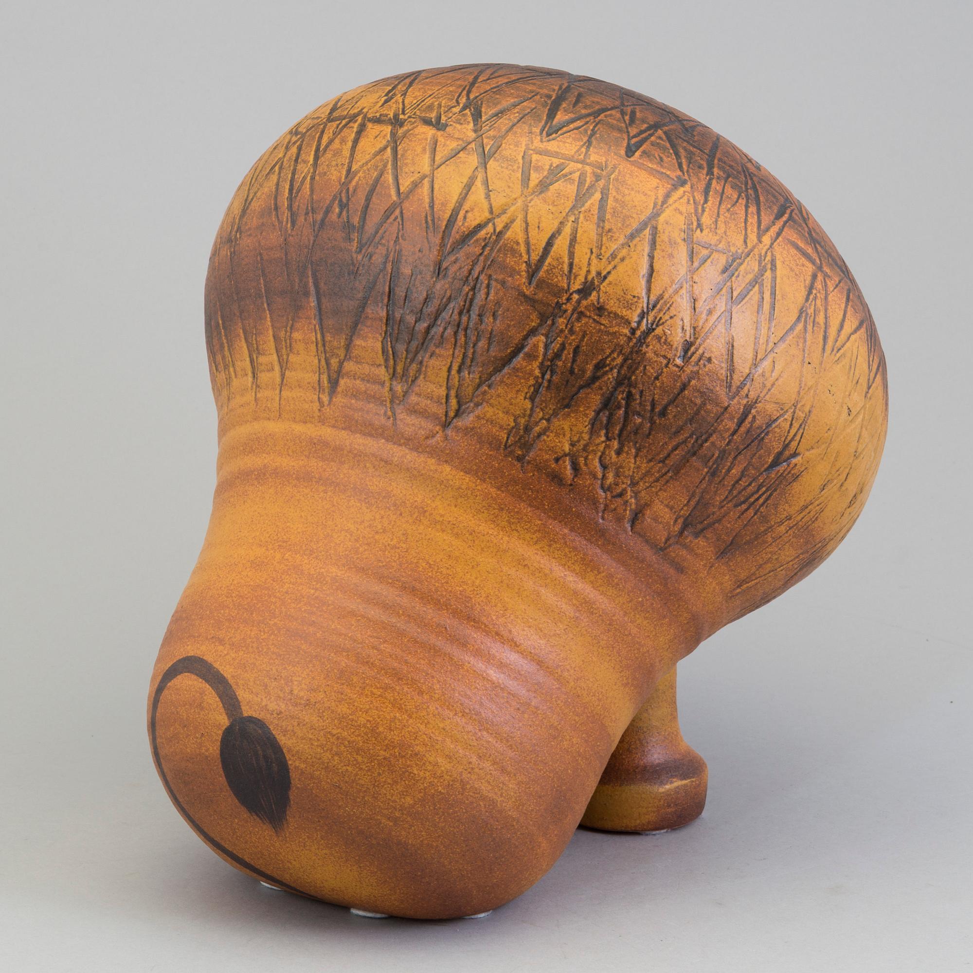 A stoneware sculpture "Lejon Maxi" by Lisa Larson, Gustavsberg.