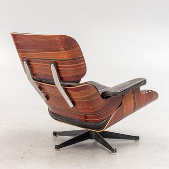 Charles & Ray Eames, fåtölj och fotpall, "Lounge chair" för Herman Miller 1960-tal.