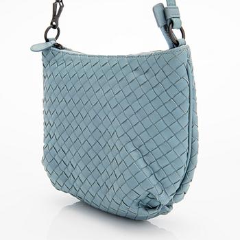 Bottega Veneta, Intrecciato leather shoulder bag.