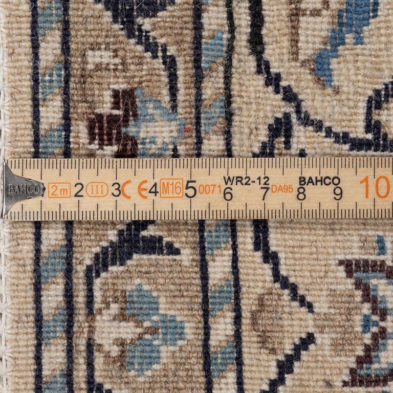 Matta, Nain, ca 240 x 148 cm.