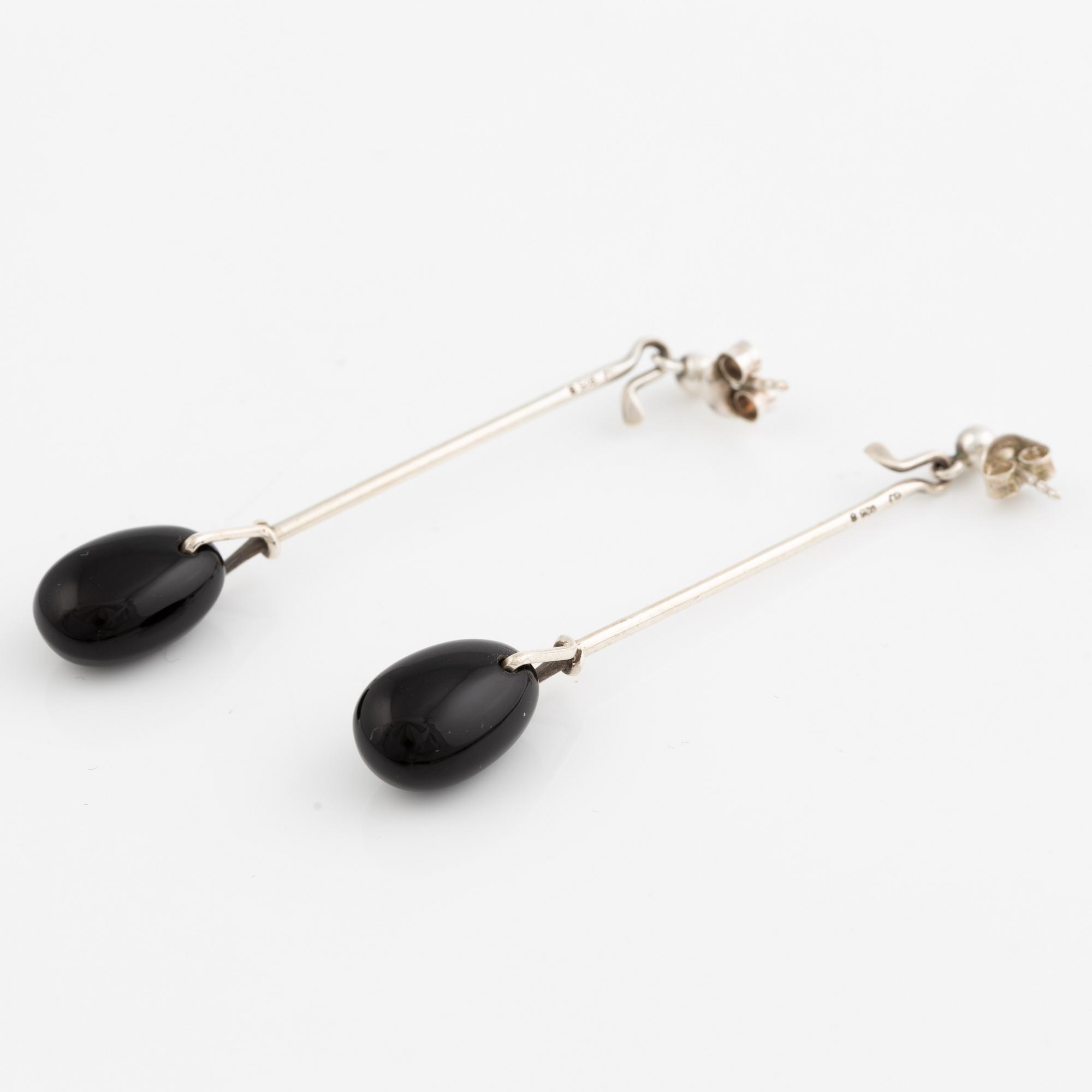 Vivianna Torun Bülow-Hübe, Earrings, Georg Jensen, silver with black stone.