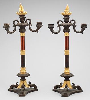 KANDELABRAR, ett par, senempire, 1800-tal.