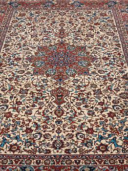 MATTA, Old Isfahan, part silk, ca 327 x 209 cm.