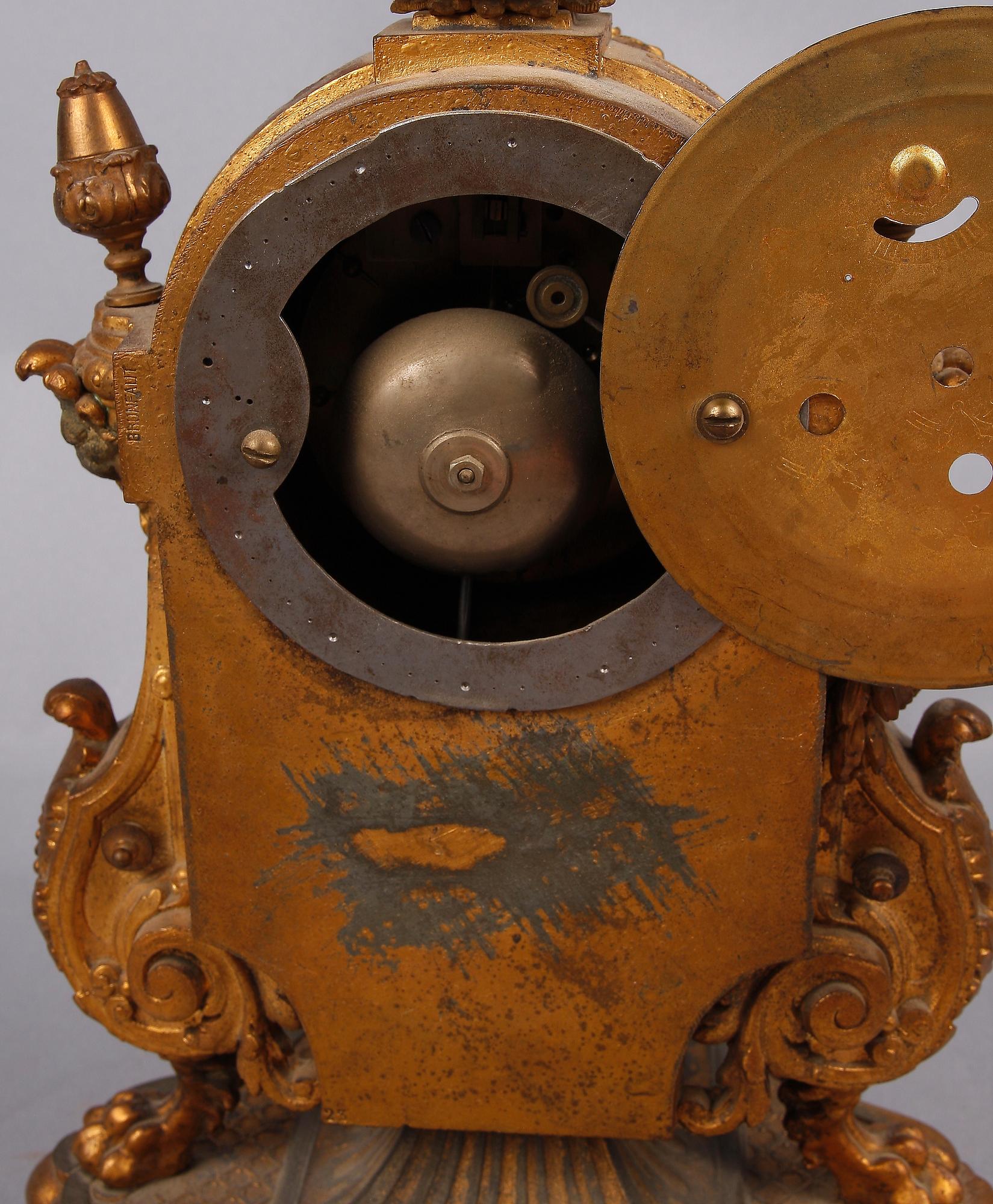 BORDSPENDYL, Ny Louis XVI, sent 1800-tal.