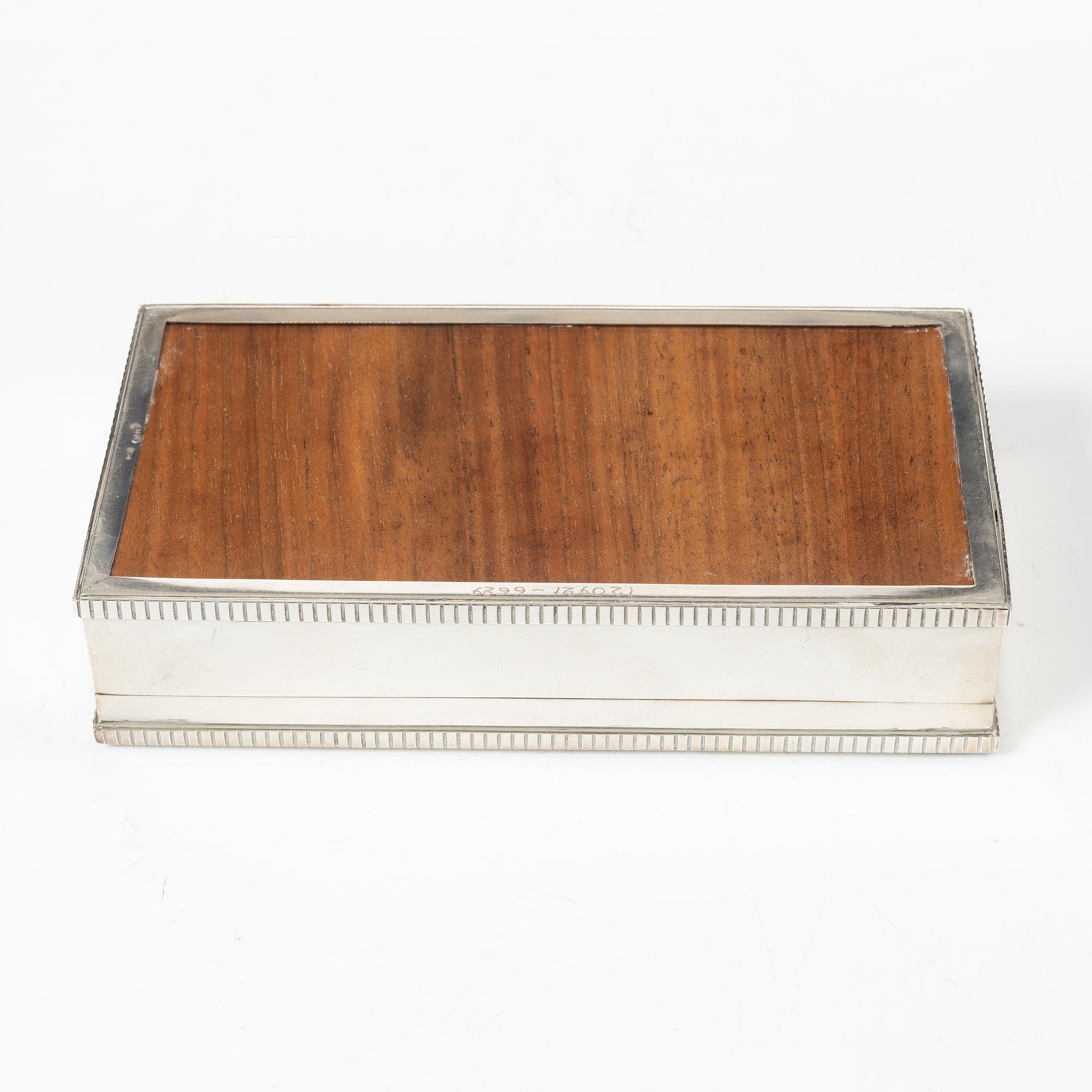 Cigarette/cigar box, silver 835, Swedish import marks, first half of the 20th century.