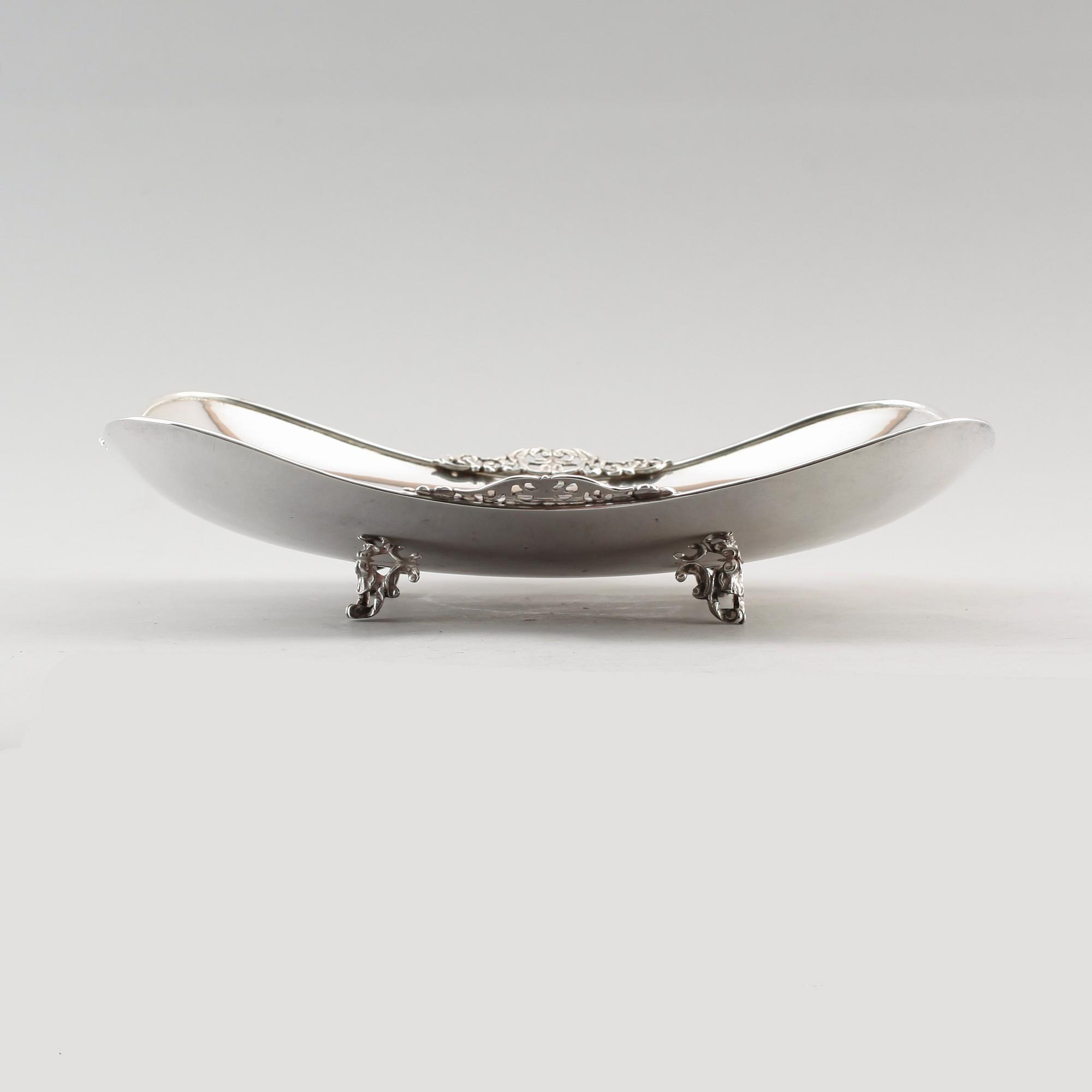 SKÅL, silver 925, svenska importstämplar, 1900-talets första hälft. Vikt ca 514 g.