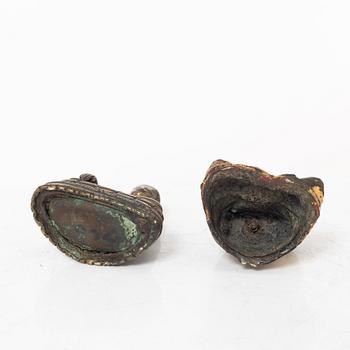 Two bronze figures, Buddha and Guanyin, Ming and Qing dynasty.