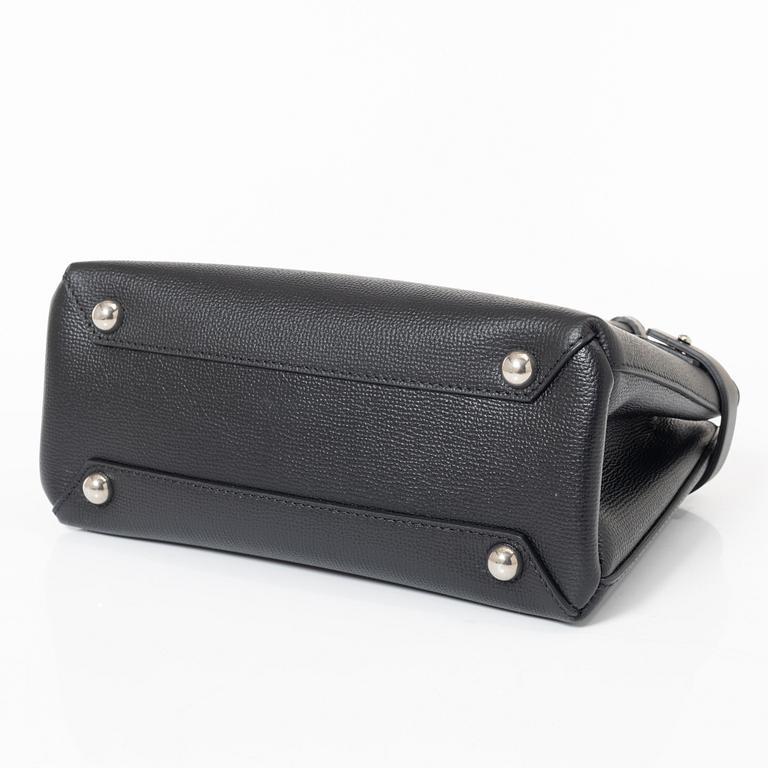 Burberry, väska, "The small banner".