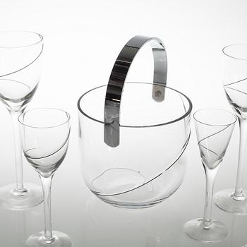 ANNA EHRNER, 109 delar, glas, "Line", Kosta Boda, 1900-talets slut.