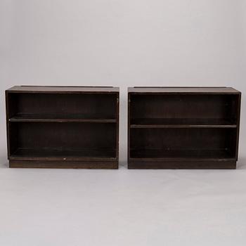 Aino Aalto, Two bookshelves for O.Y. Huonekalu- ja Rakennustyötehdas A.B.