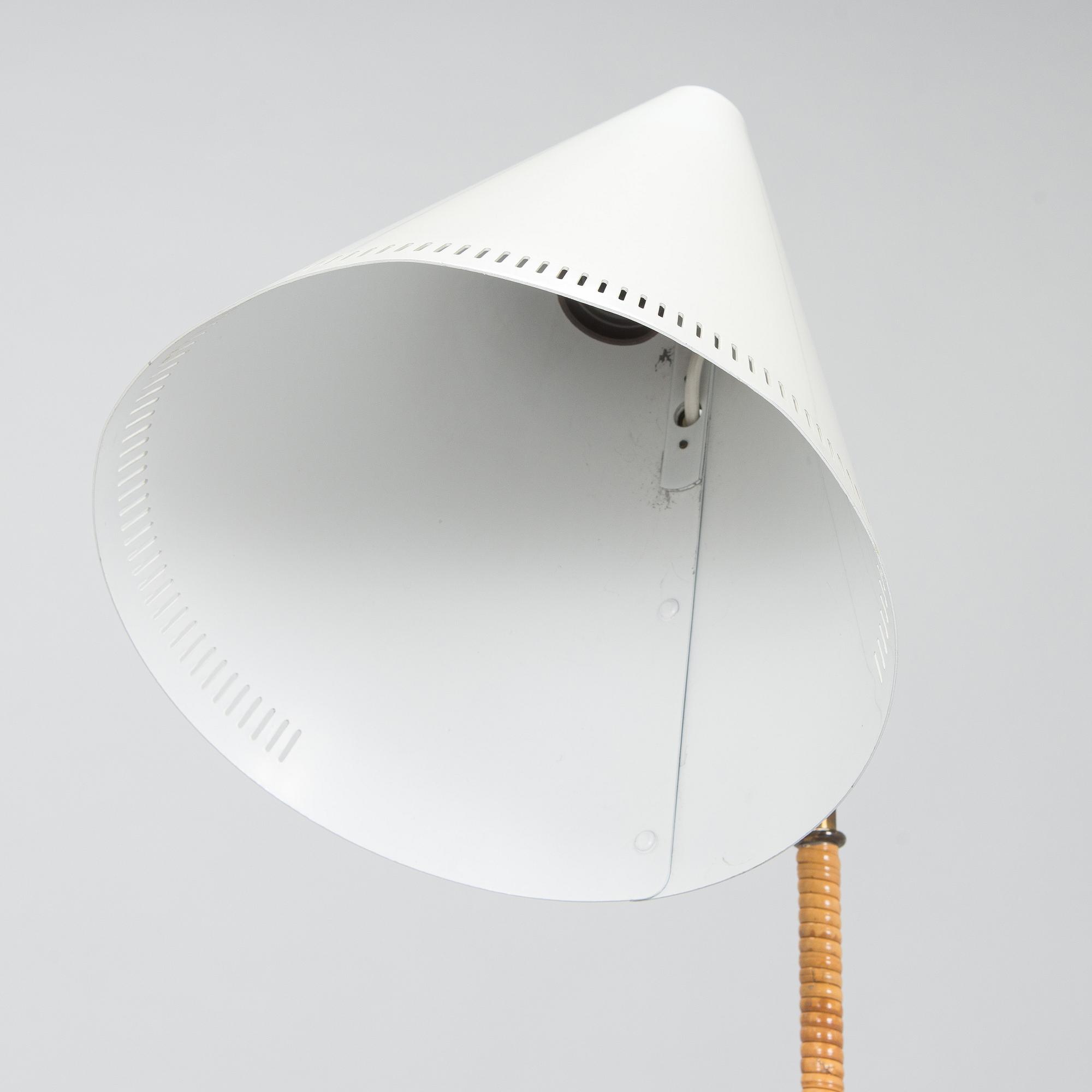 Paavo Tynell, golvlampa, modell K10-10, Idman, 1900-talets mitt.