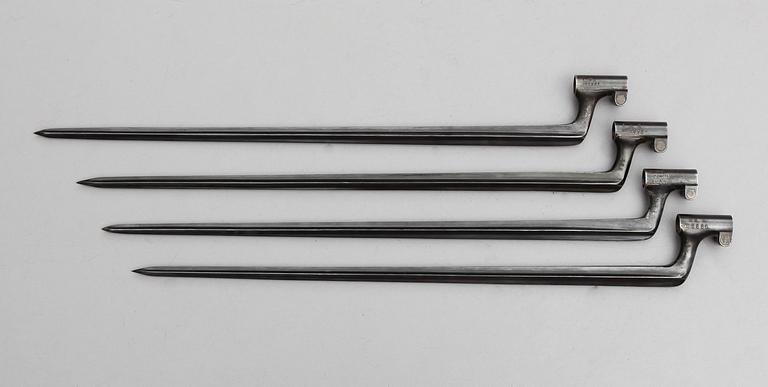 BAJONETTER, 4 st, järn, 1800-/1900-tal.