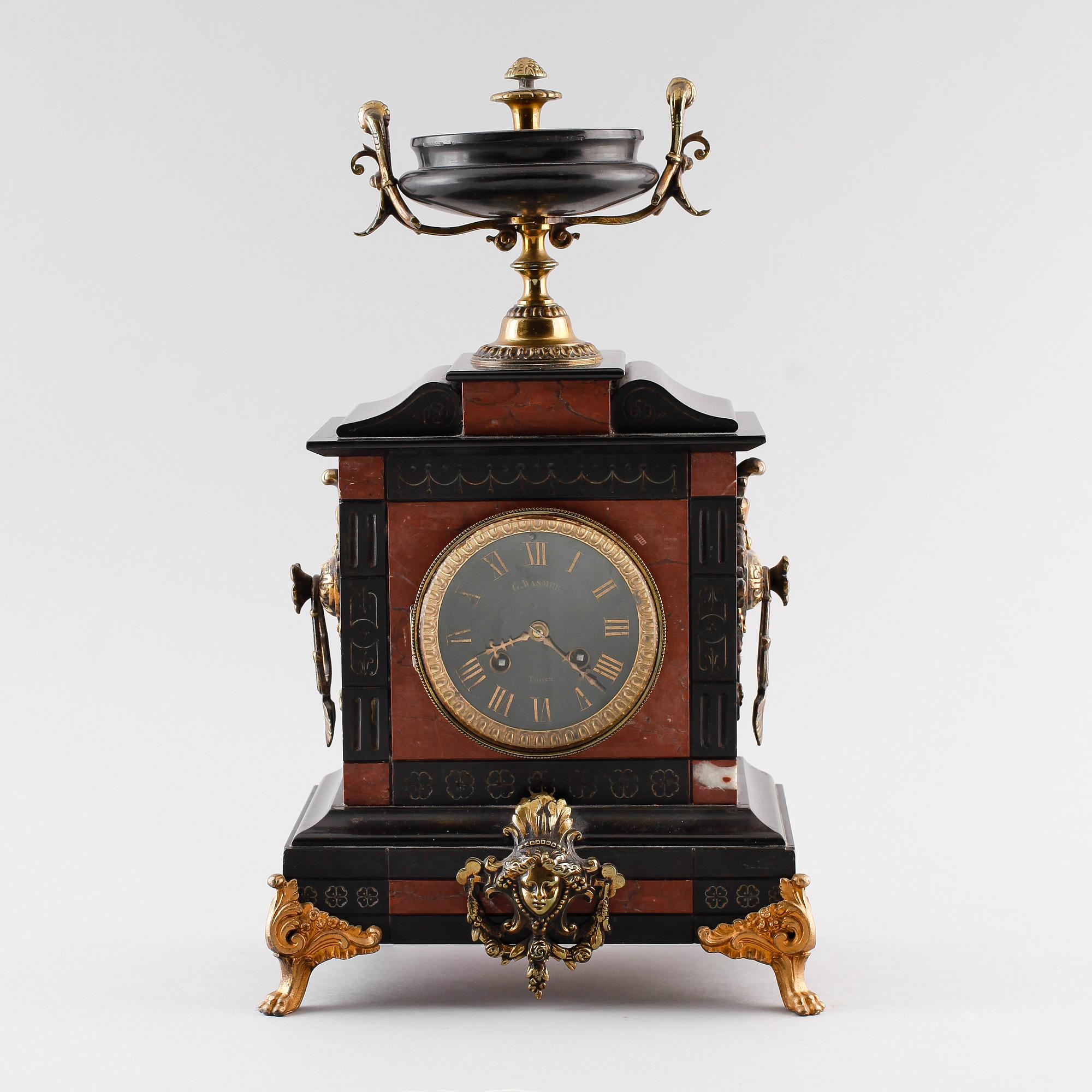 BORDSPENDYL, Frankrike, 1800-talets andra hälft.