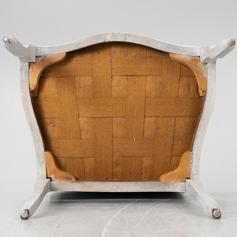 Karmstolar, ett par, rokokostil, 1900-tal.