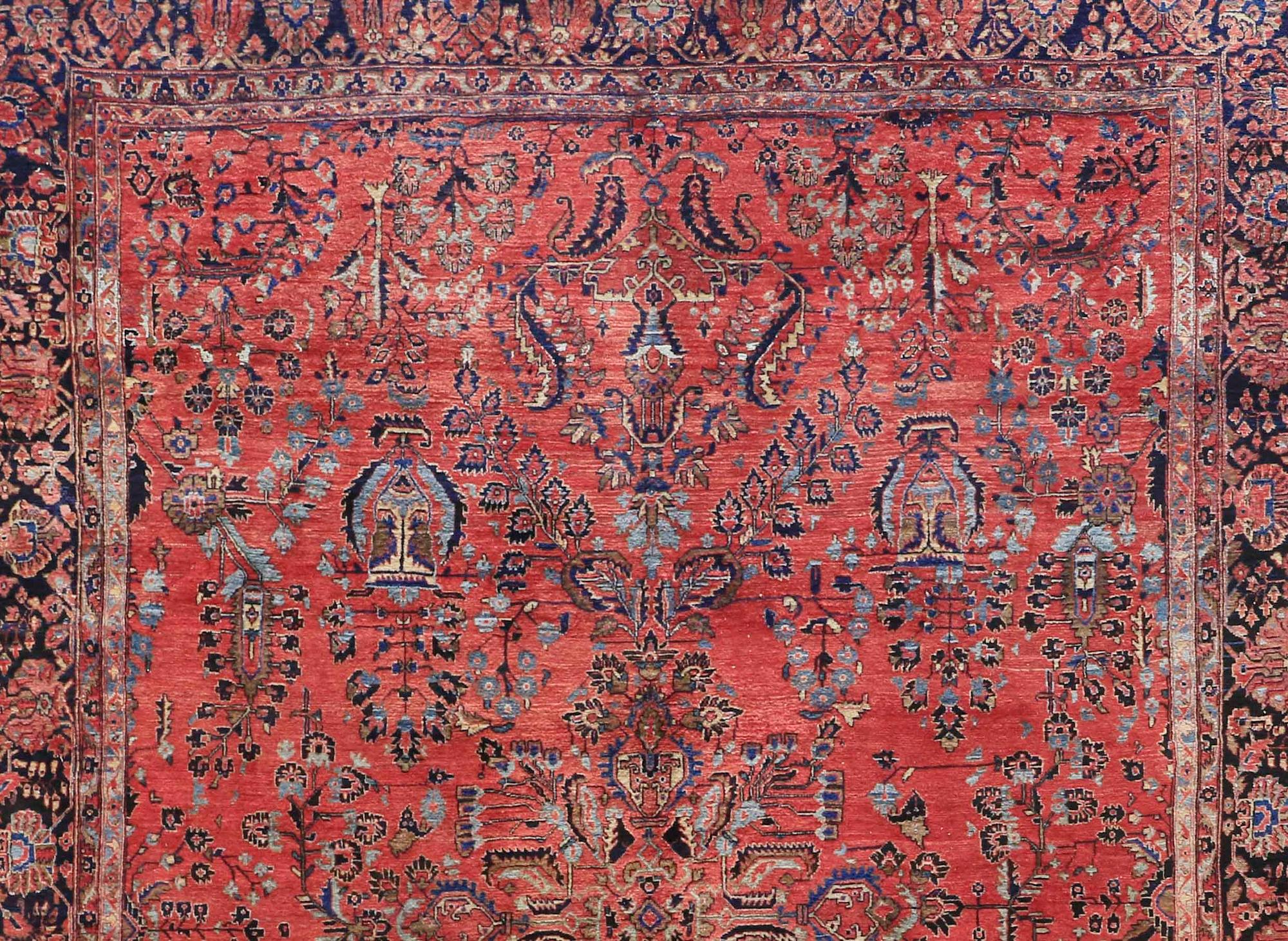 A CARPET. Semi-antique Sarouk. So-called American Sarouk, Around  356 x 275 cm.