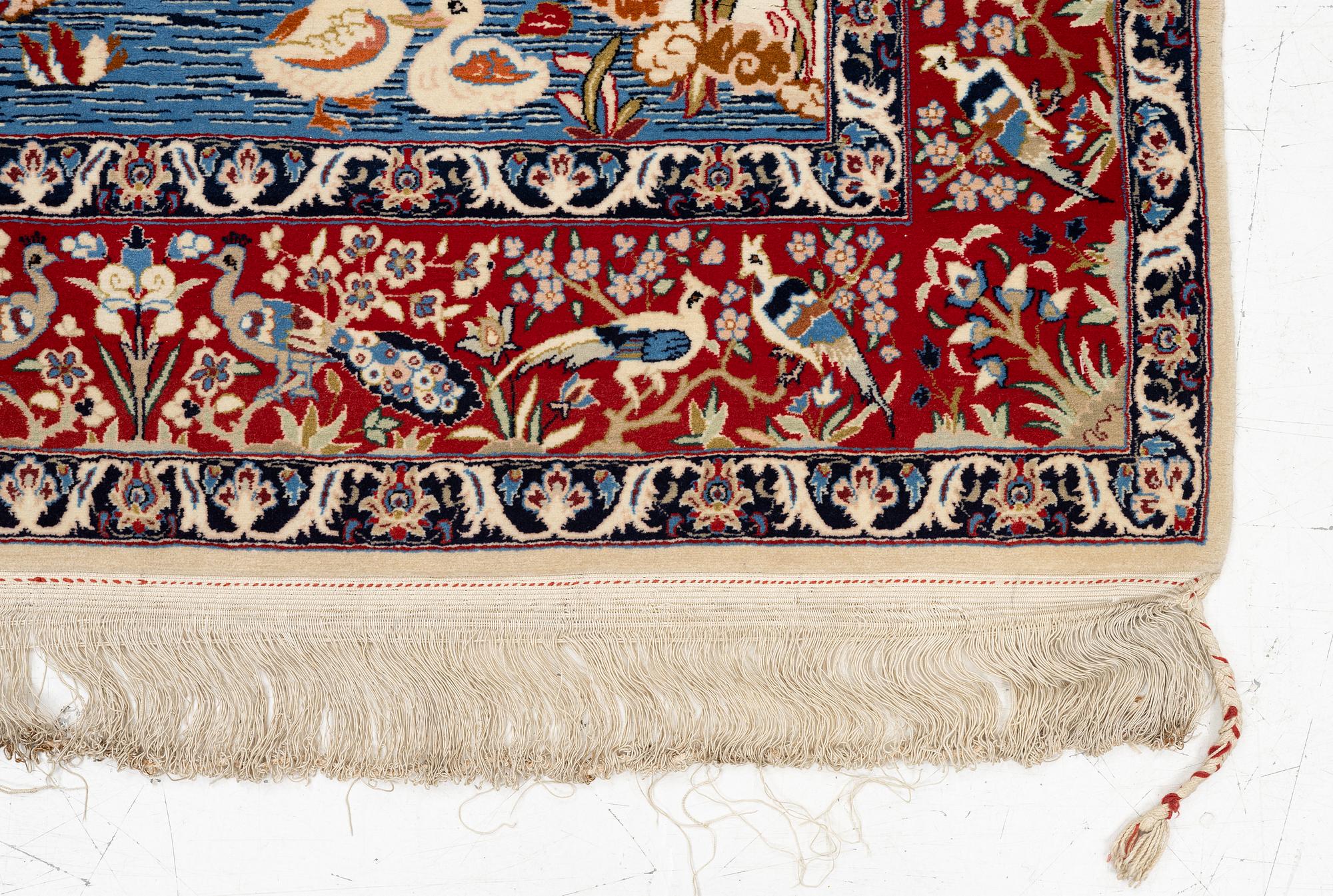 A semi-antique Isfahan rug, central Persia, c. 171 x 100 cm.