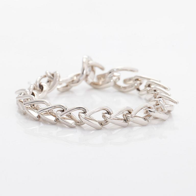 Tiffany & Co, a sterling silver "Forge" bracelet.