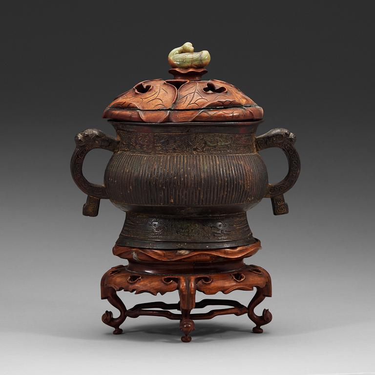 A bronze censer, Ming dynasty (1368-1644).