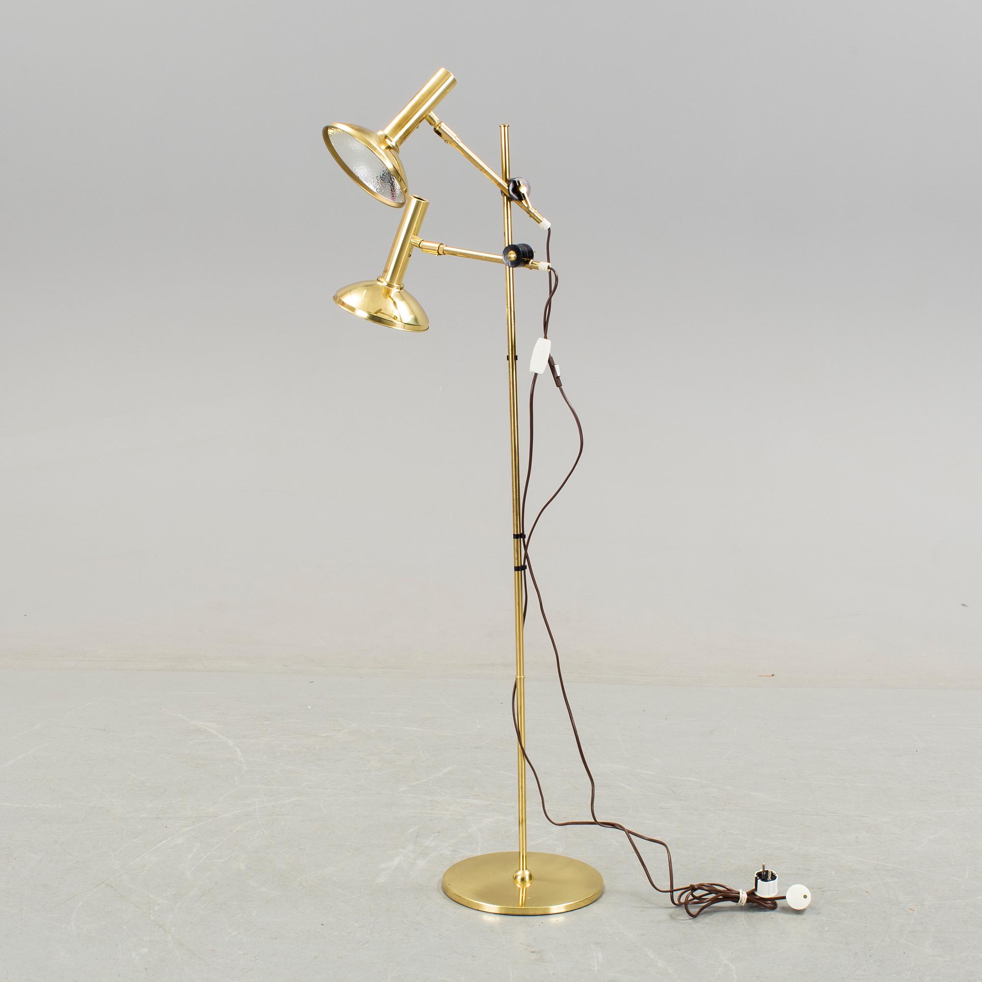 GOLVLAMPA, mässing, troligen Bergboms, 1970-tal.