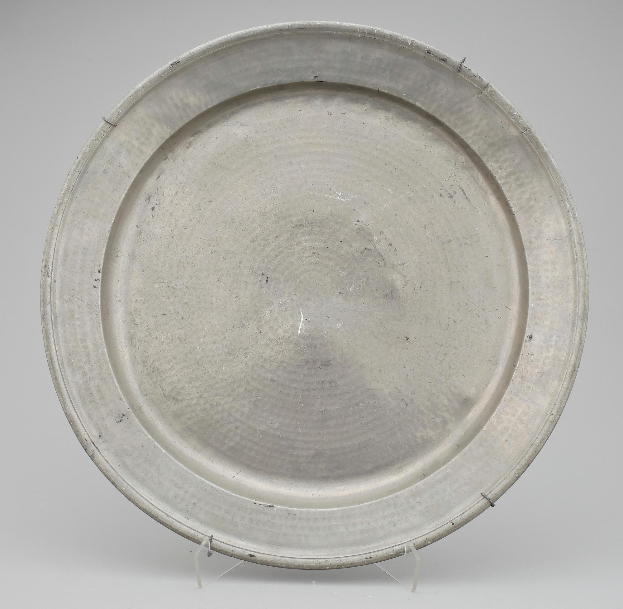 FAT, tenn, Baltzar Rokus, verksam 1743-1788 i Arboga.