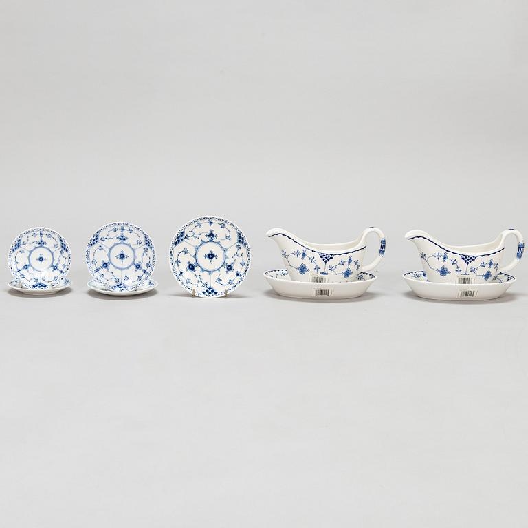 A 70-pcs halflace 'Blue Flute' tableware set. Royal Copenhagen. Mostly from the late 1950s.